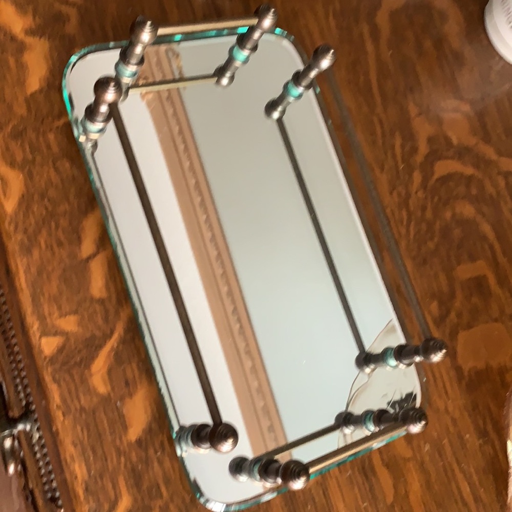 Frontgate mirror tray like new beautiful - Picture 4 of 5